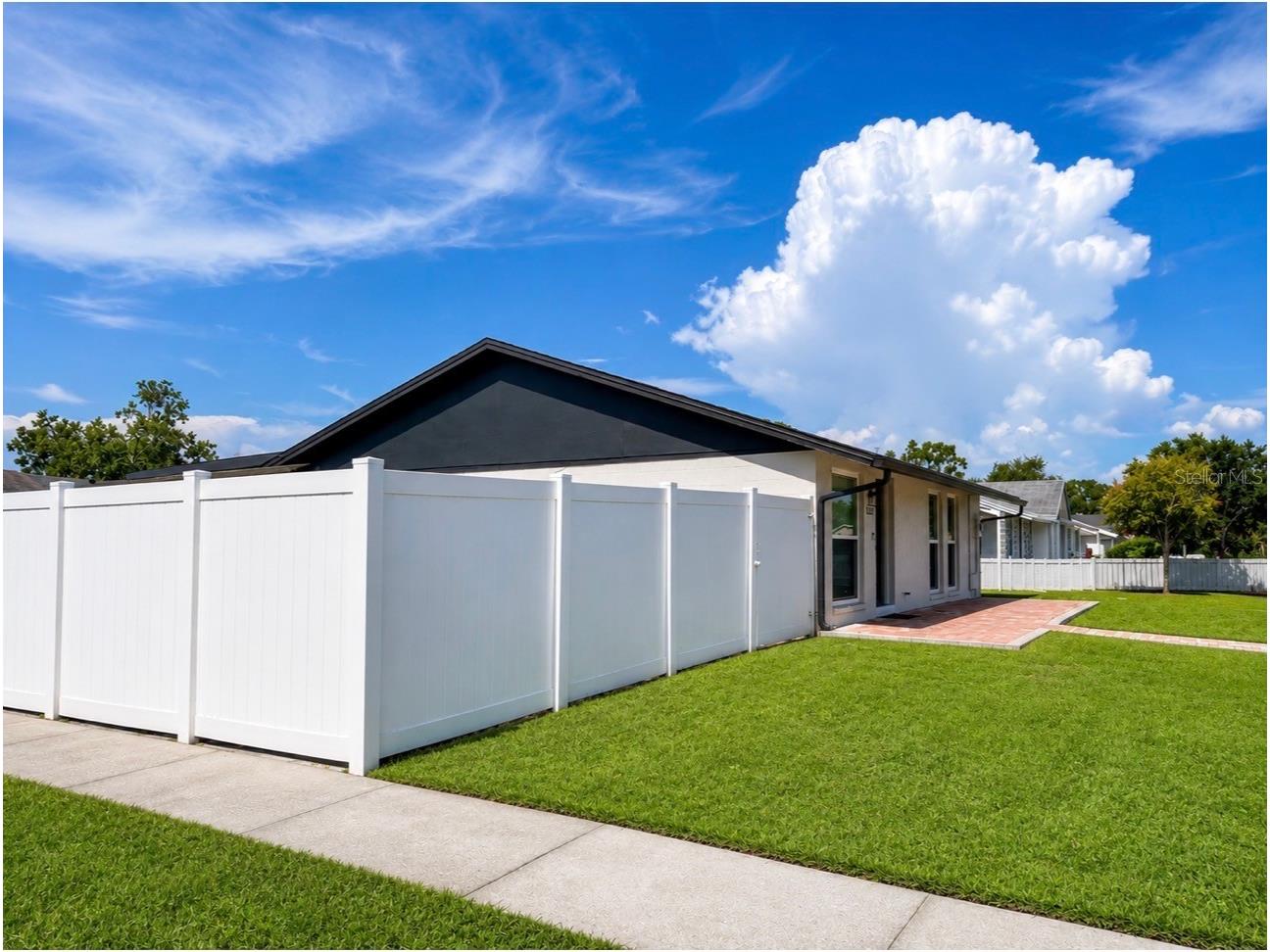 8541 Briar Grove Circle Tampa FL 33615 TB8521857 image39
