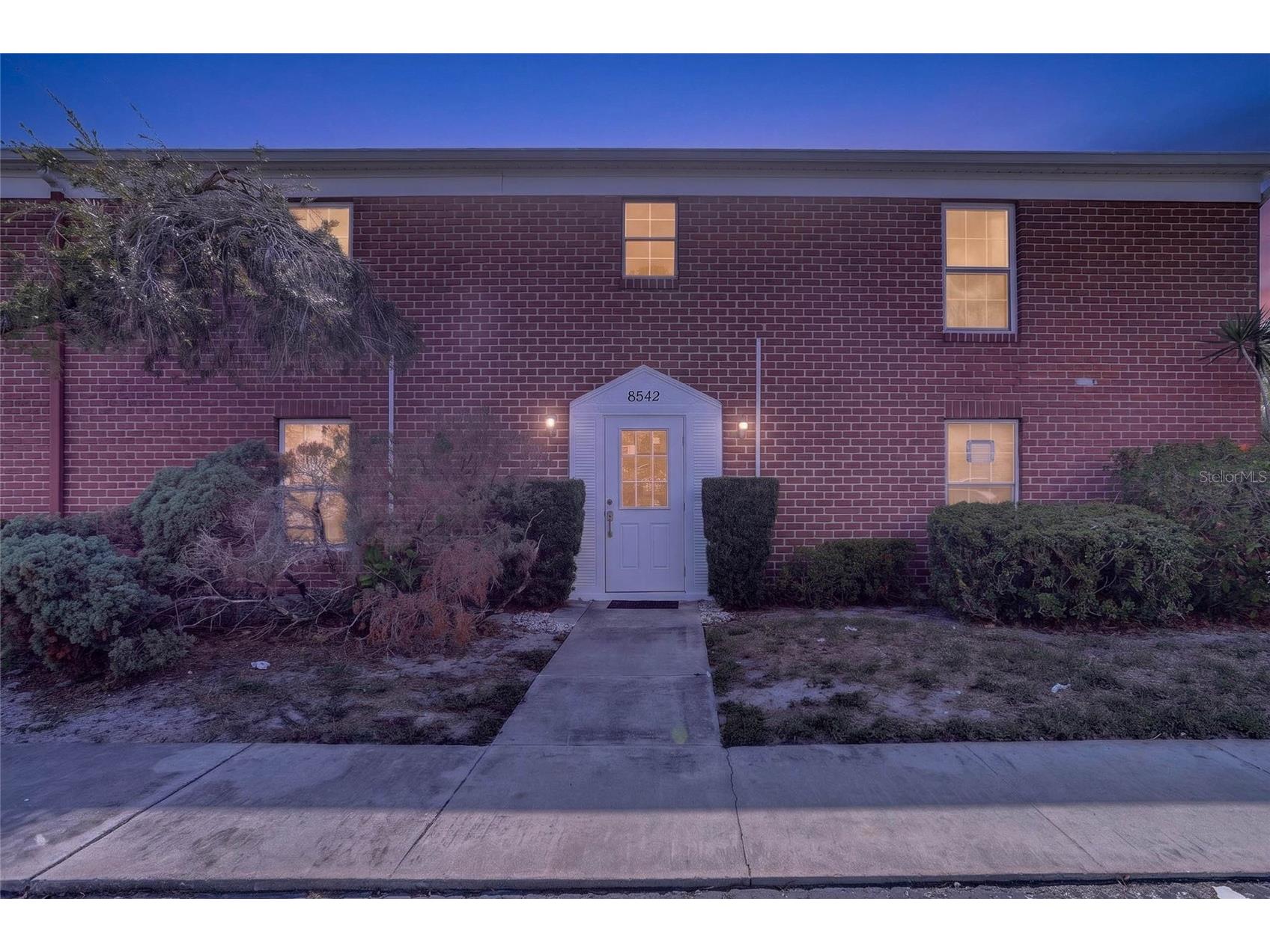 8542 10th Street N #B Saint Petersburg FL 33702 TB8510534 image1