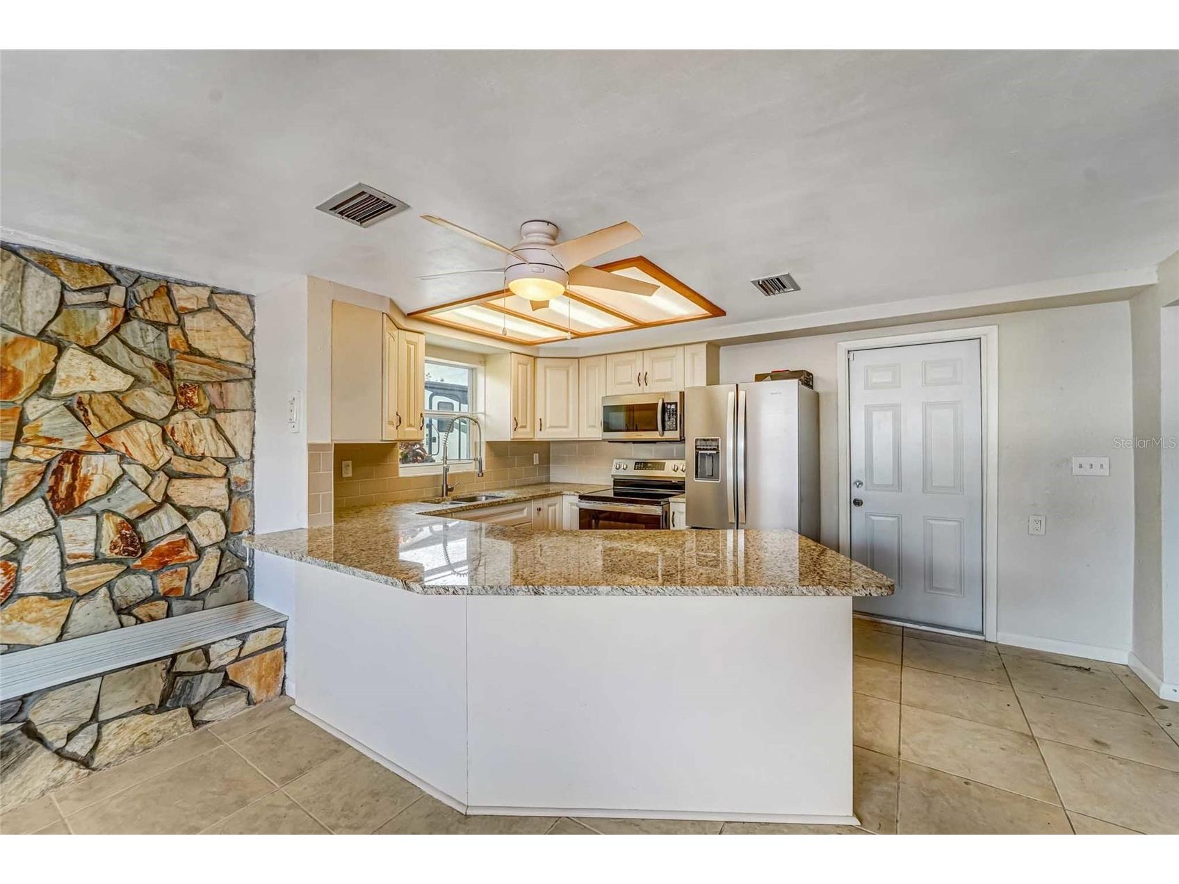 8542 Betty Street Port Richey FL 34668 TB8521126 image17