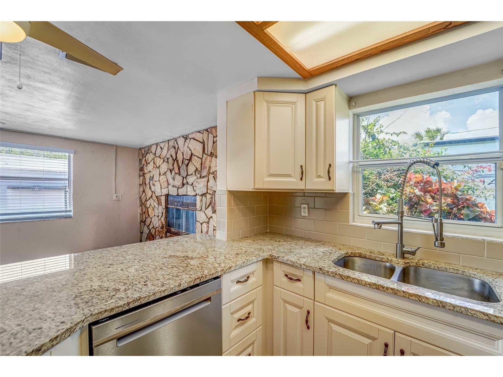 8542 Betty Street Port Richey FL 34668 TB8521126 image18