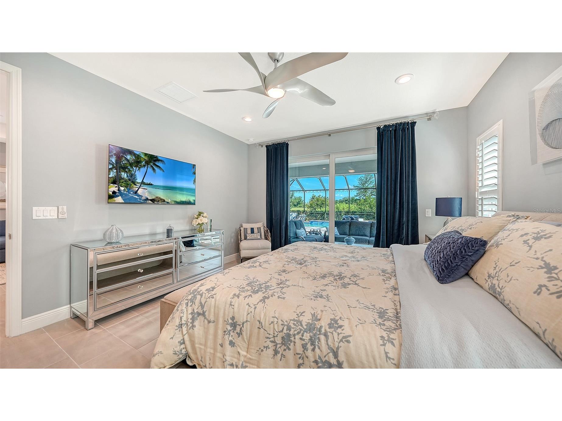 8542 Frangipani Terrace Sarasota FL 34240 A4697227 image12