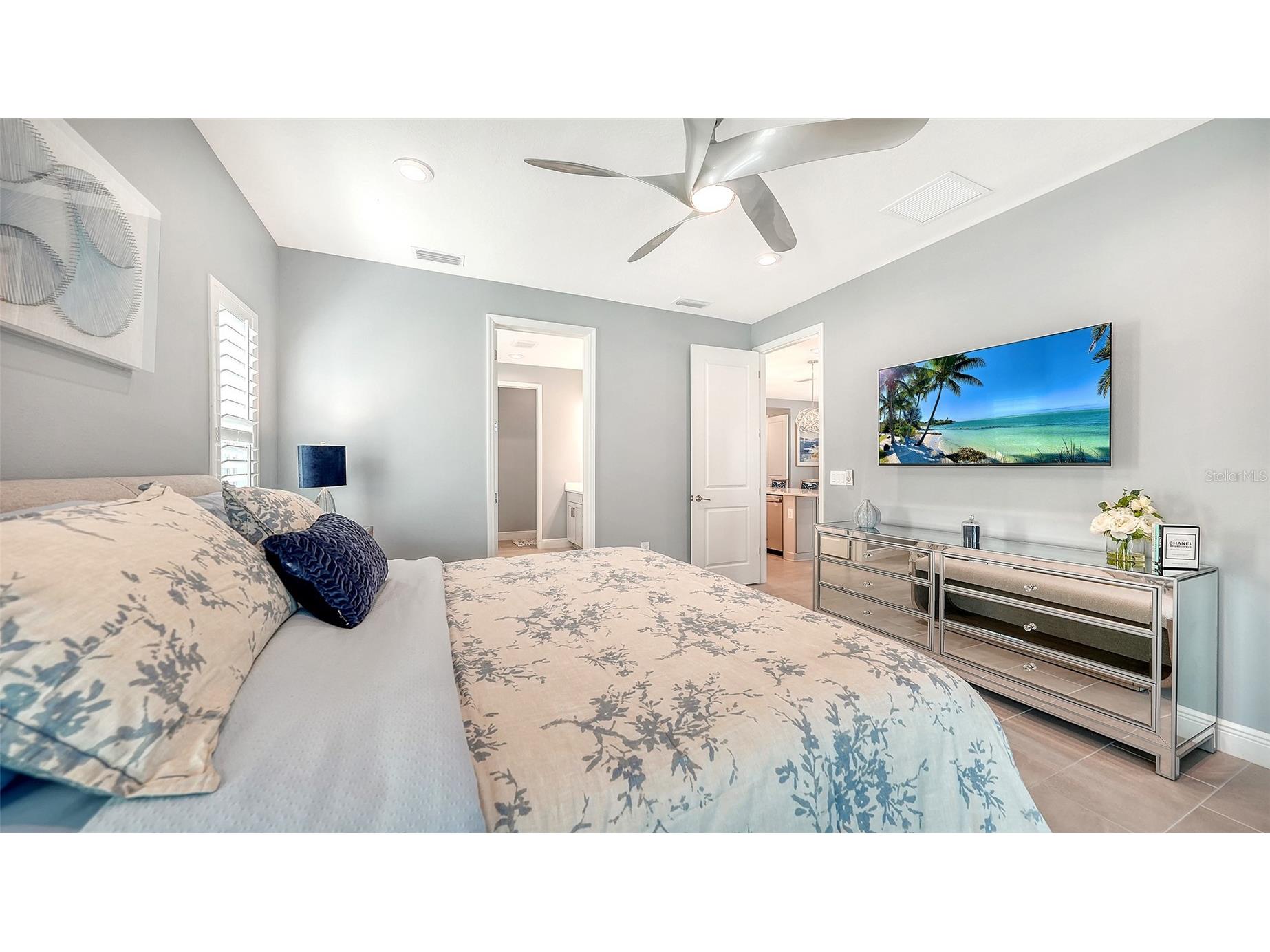 8542 Frangipani Terrace Sarasota FL 34240 A4697227 image13