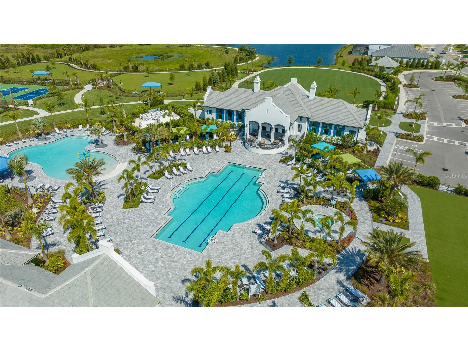 8542 Frangipani Terrace Sarasota FL 34240 A4697227 image2