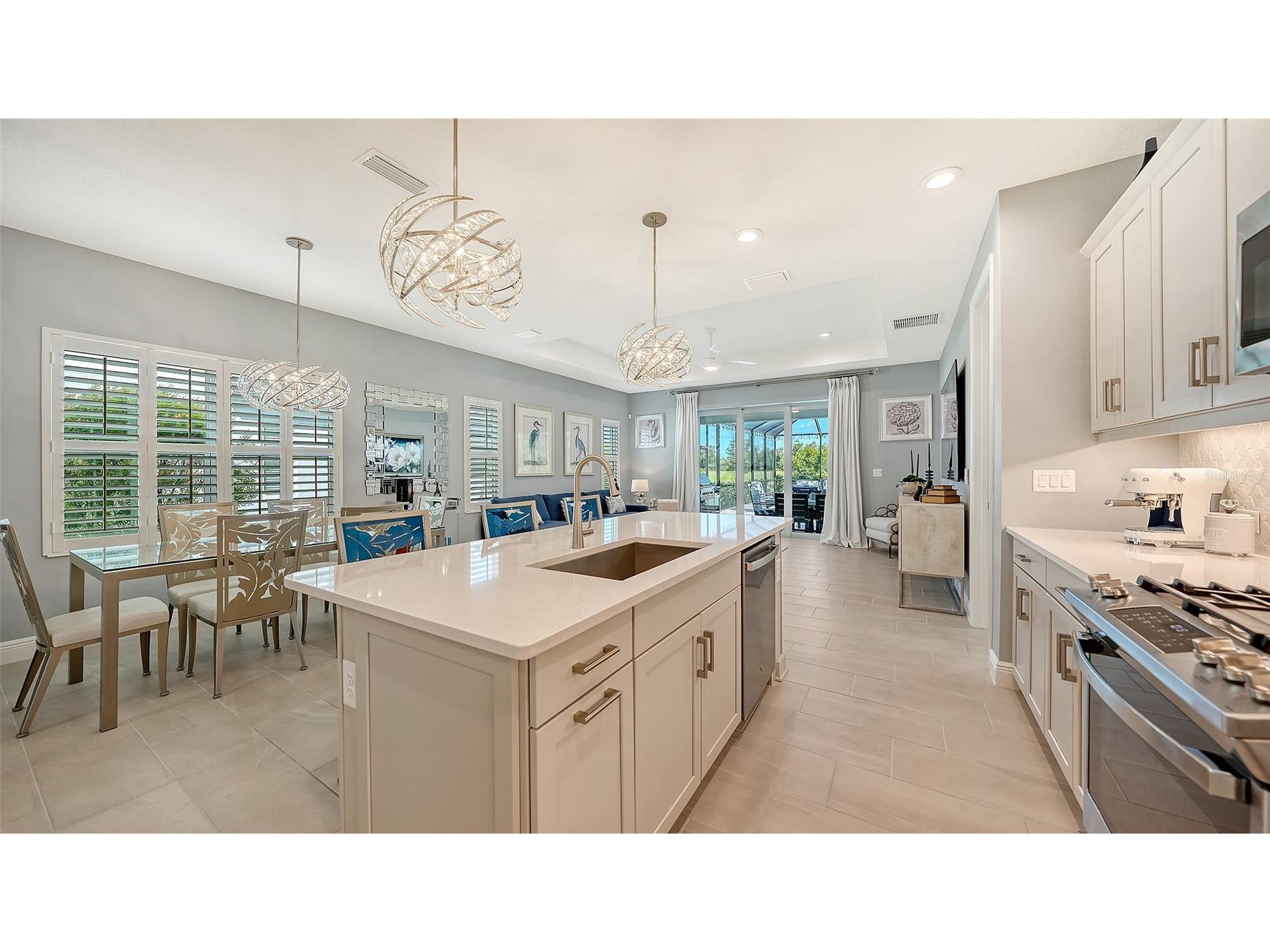 8542 Frangipani Terrace Sarasota FL 34240 A4697227 image9