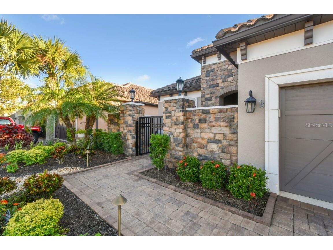 8543 Grand Alberato Road Tampa FL 33647 TB8445754 image5