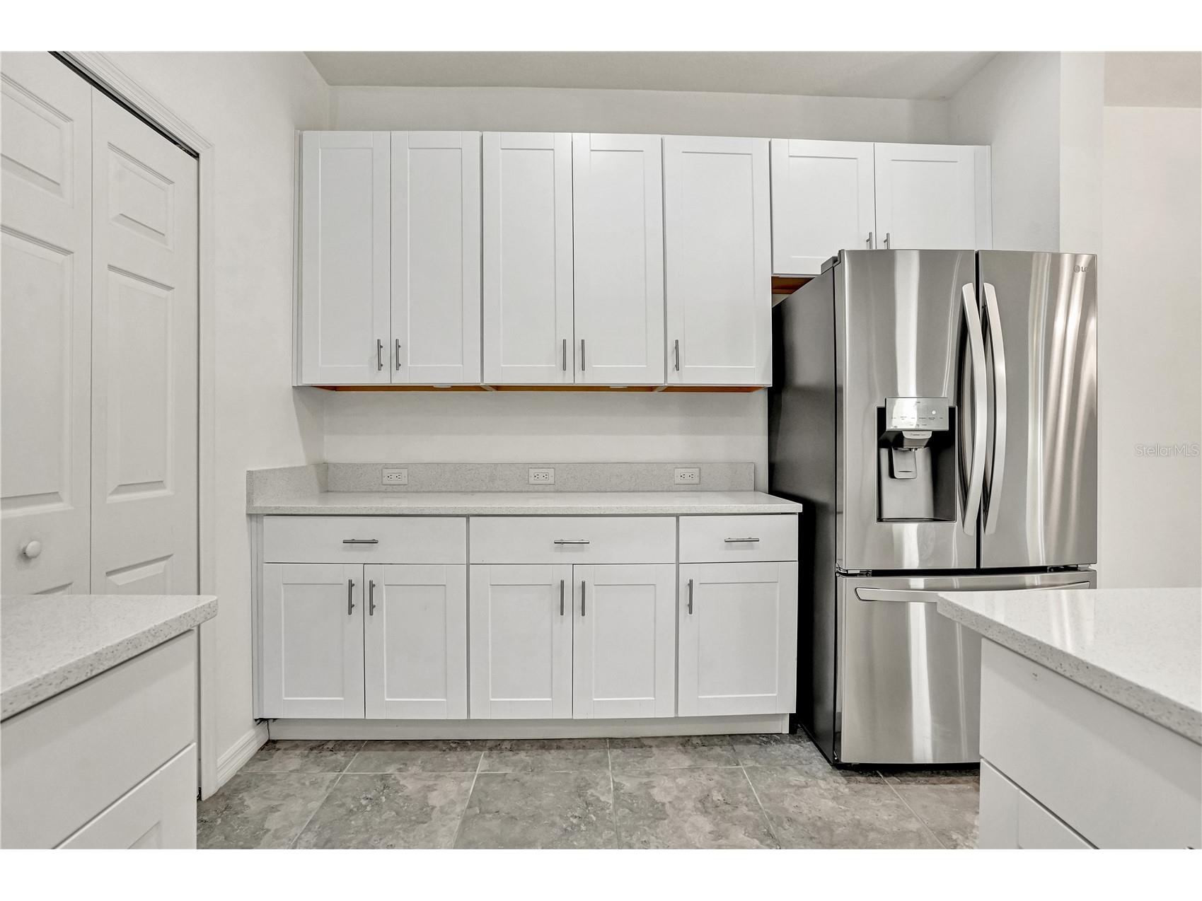 8544 Cache Drive Sarasota FL 34240 A4687044 image14