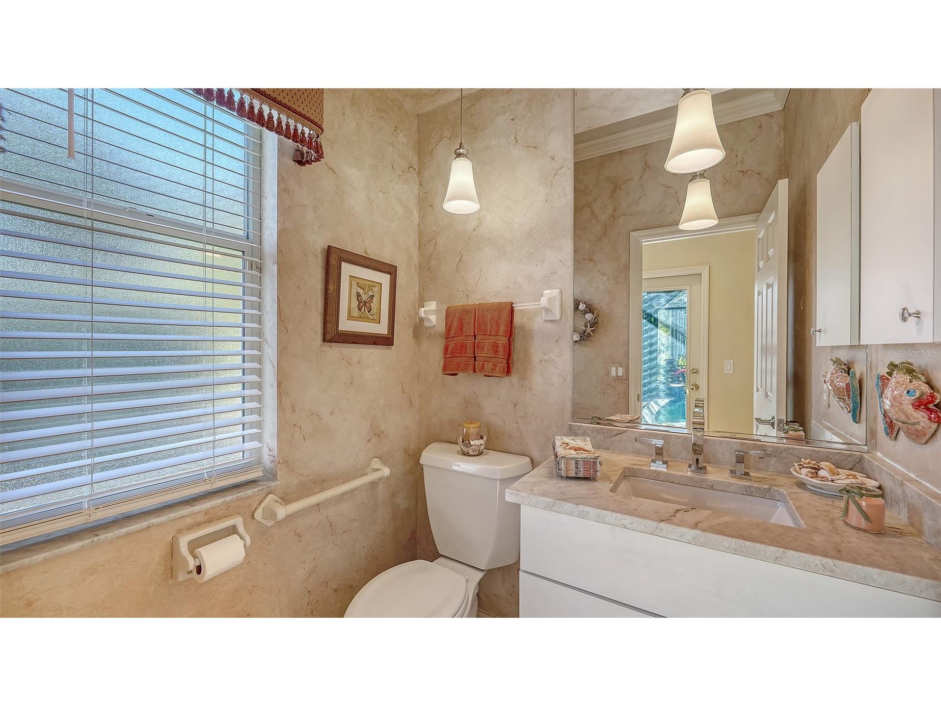 8544 Park Shore Lane Sarasota FL 34238 A4679454 image32