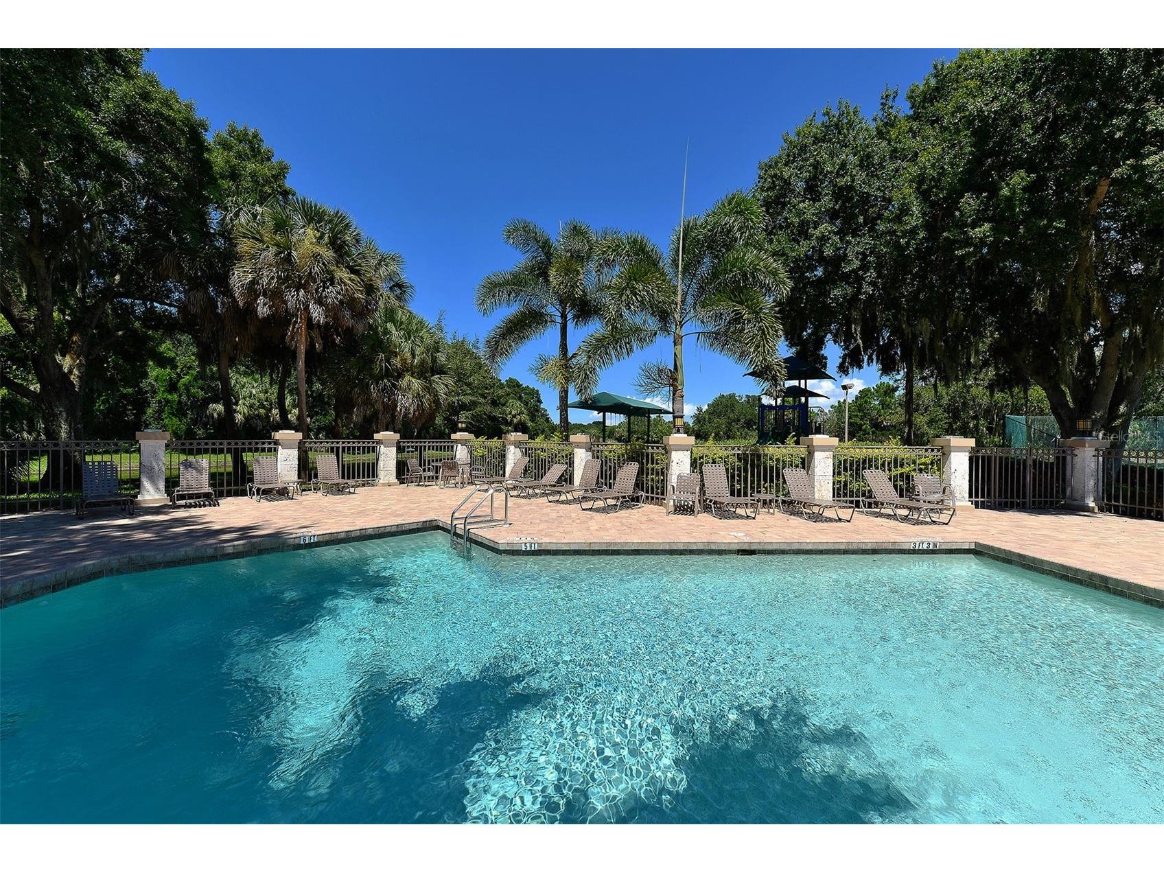 8544 Park Shore Lane Sarasota FL 34238 A4679454 image45