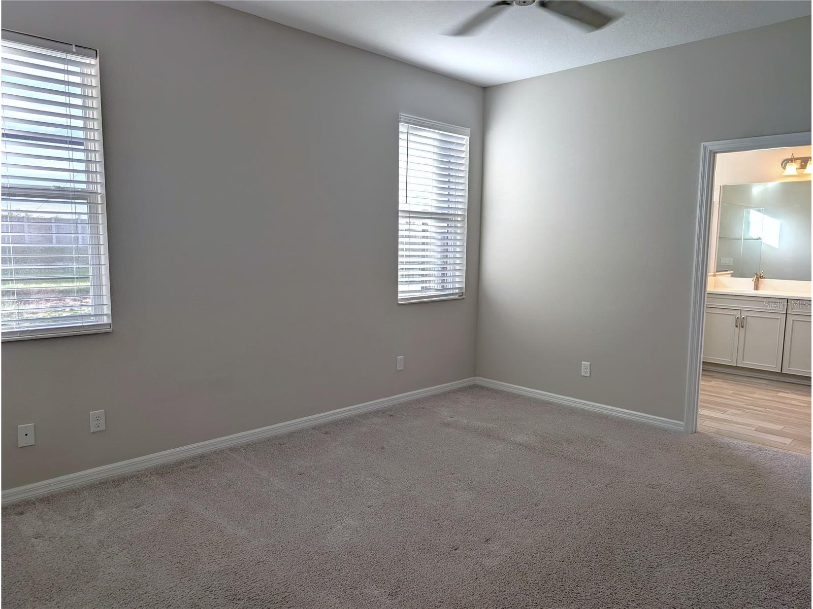 8545 Cache Drive Sarasota FL 34240 A4692325 image12