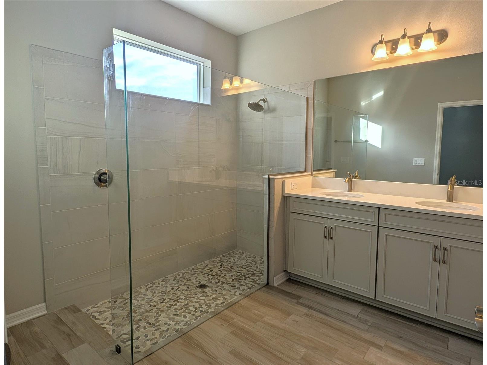 8545 Cache Drive Sarasota FL 34240 A4692325 image15