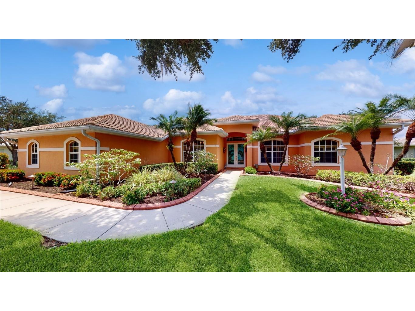 8549 Greenside Court Sarasota FL 34241 - HOA LAKE A4611426 image1