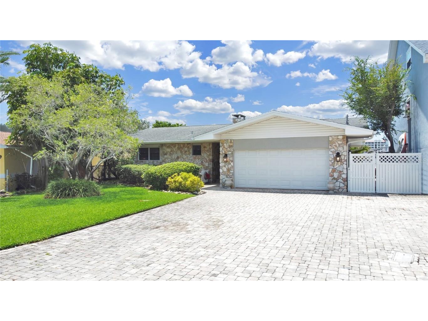 855 180th Avenue E Redington Shores FL 33708 U8205004 image1