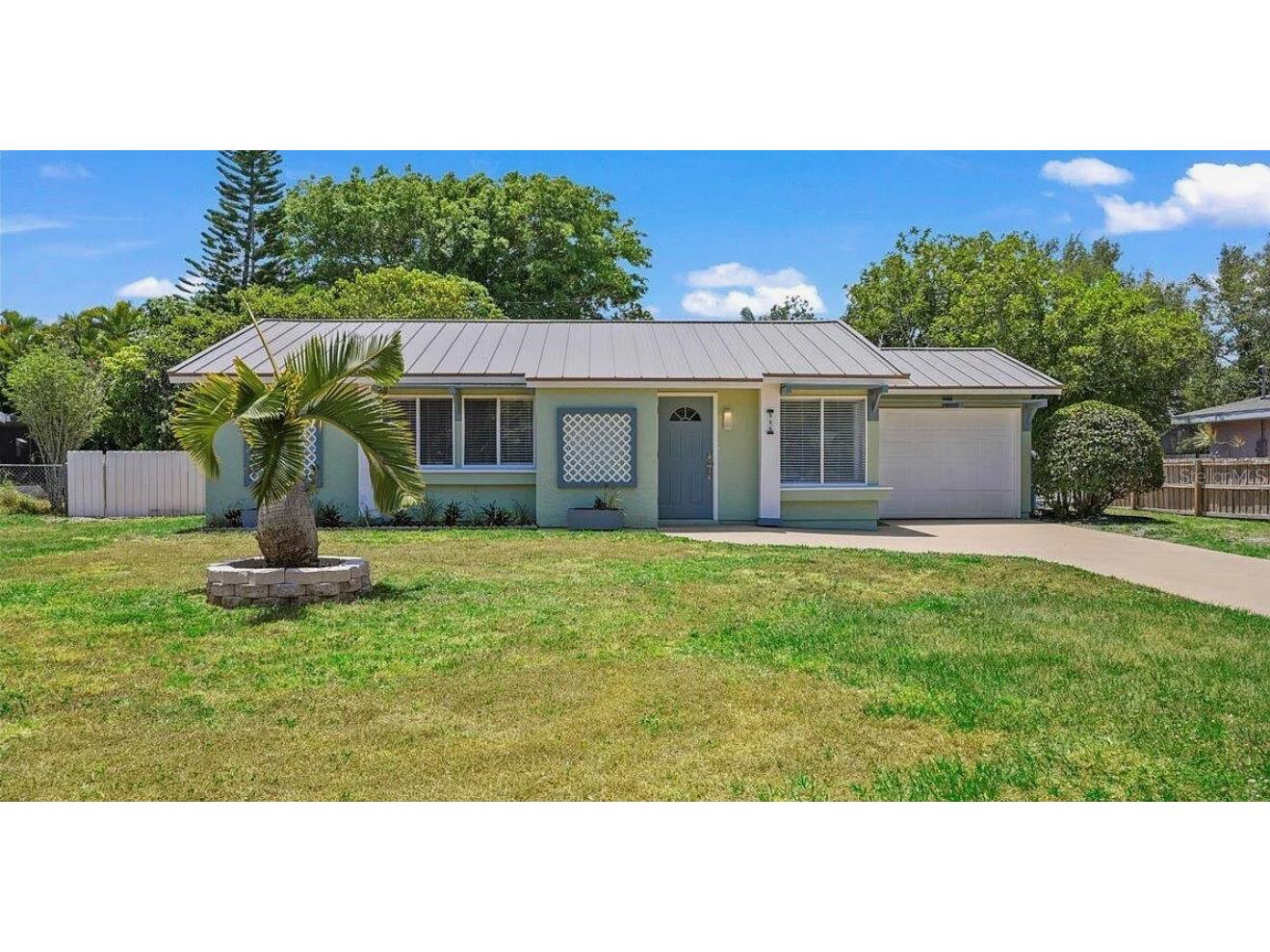 855 23rd Place SW Vero Beach FL 32962 J992390 image1