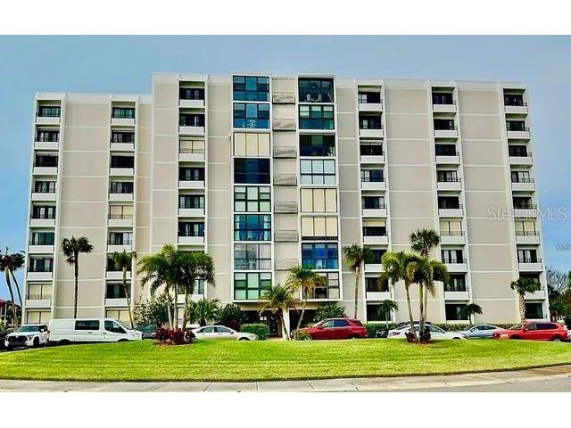 855 Bayway Boulevard #207 Clearwater Beach FL 33767 TB8316164 image1