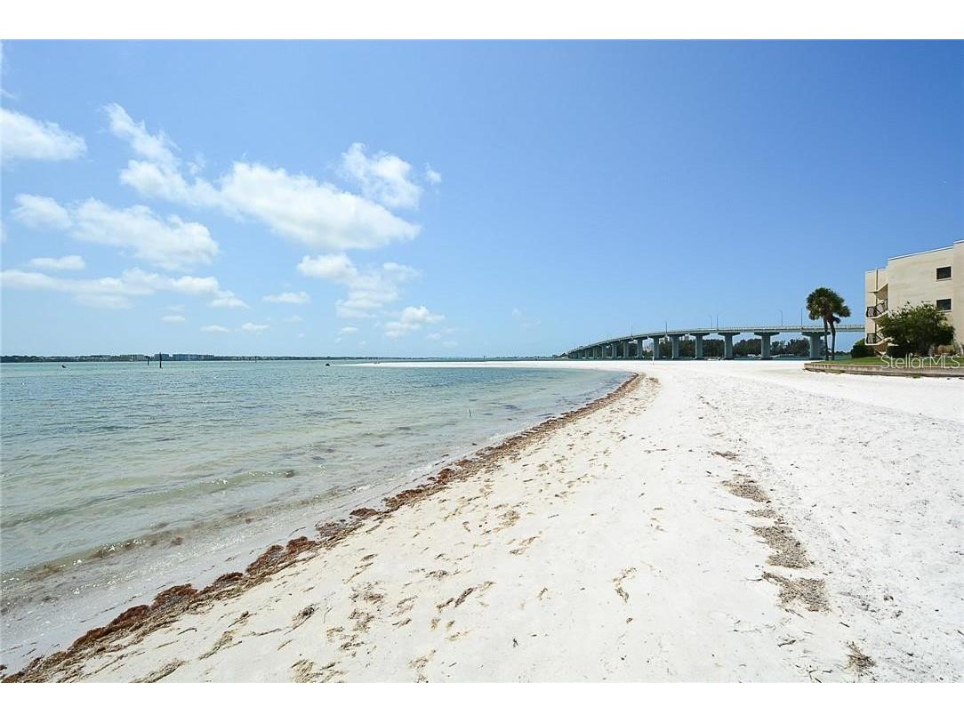 855 Bayway Boulevard #402 Clearwater Beach FL 33767 U8253587 image14