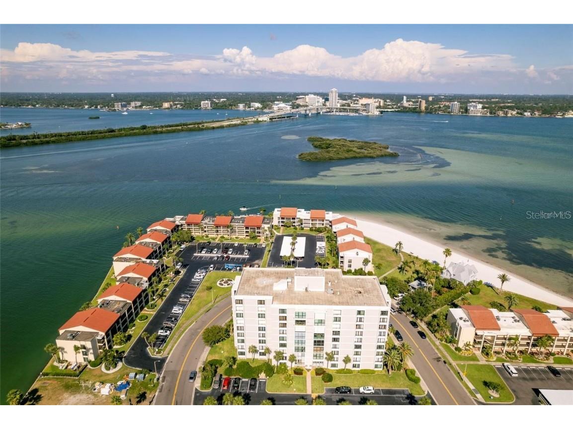 855 Bayway Boulevard #402 Clearwater Beach FL 33767 U8253587 image9