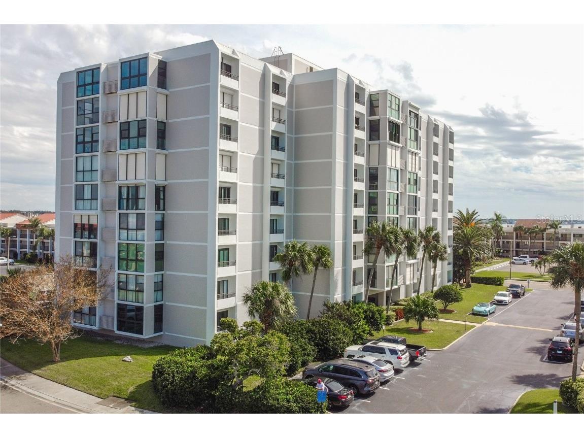 855 Bayway Boulevard #806 Clearwater Beach FL 33767 TB8420758 image2