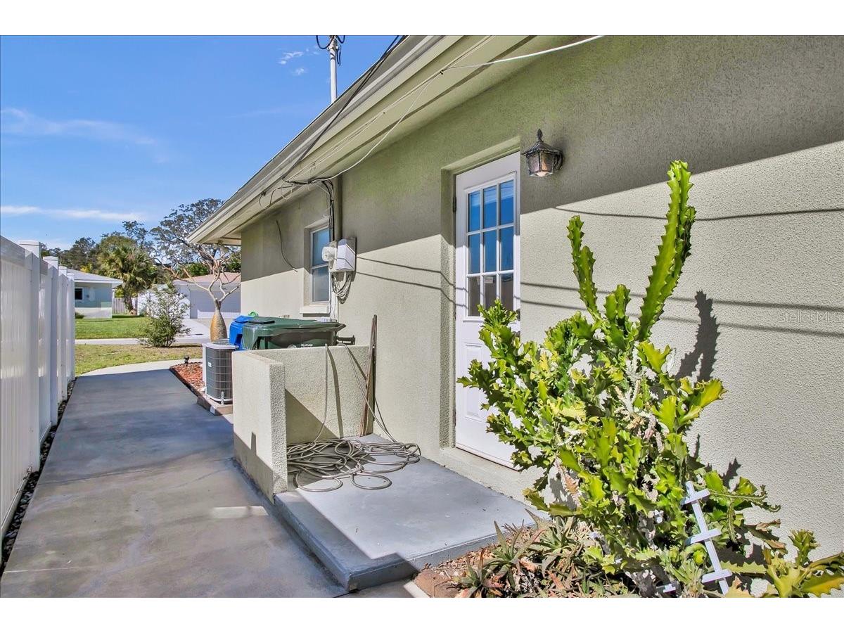 855 Fountainhead Drive Largo FL 33770 TB8467248 image44
