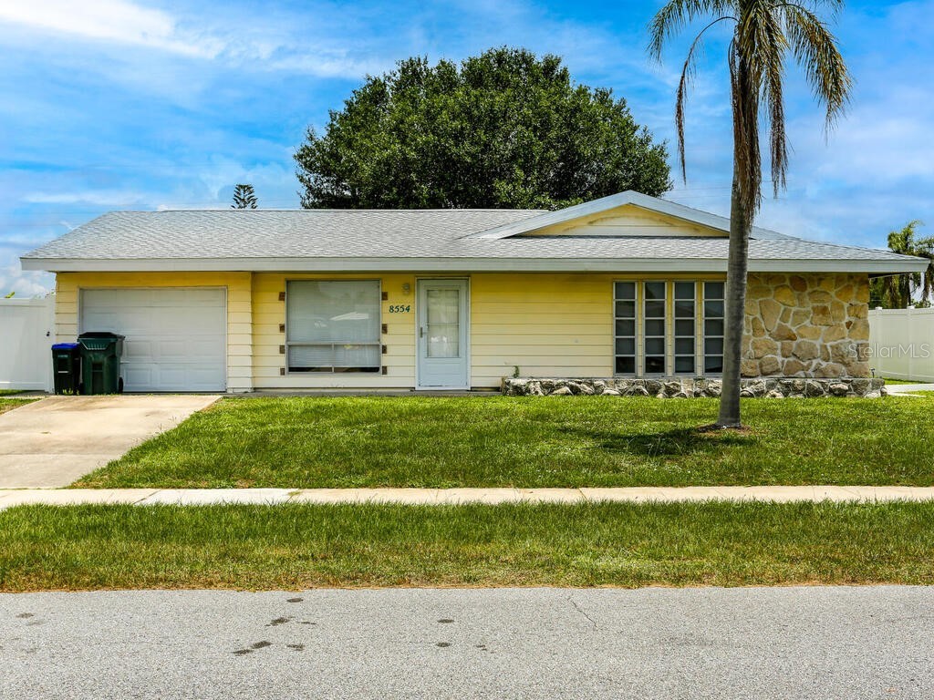 8554 Fay Avenue North Port FL 34287 C7477882 image1
