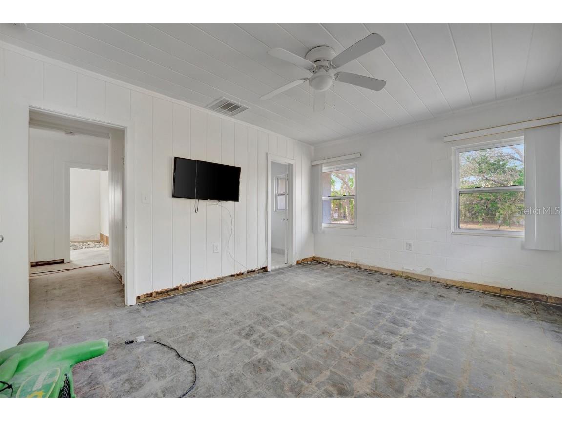 8555 Heron Lagoon Circle Sarasota FL 34242 A4646820 image29