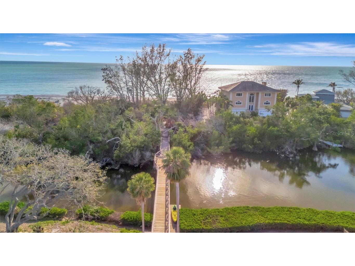 8555 Heron Lagoon Circle Sarasota FL 34242 A4646820 image4