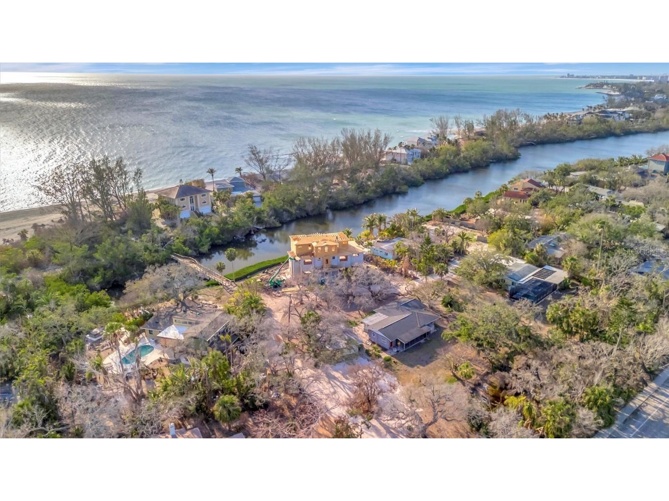 8555 Heron Lagoon Circle Sarasota FL 34242 A4646827 image14