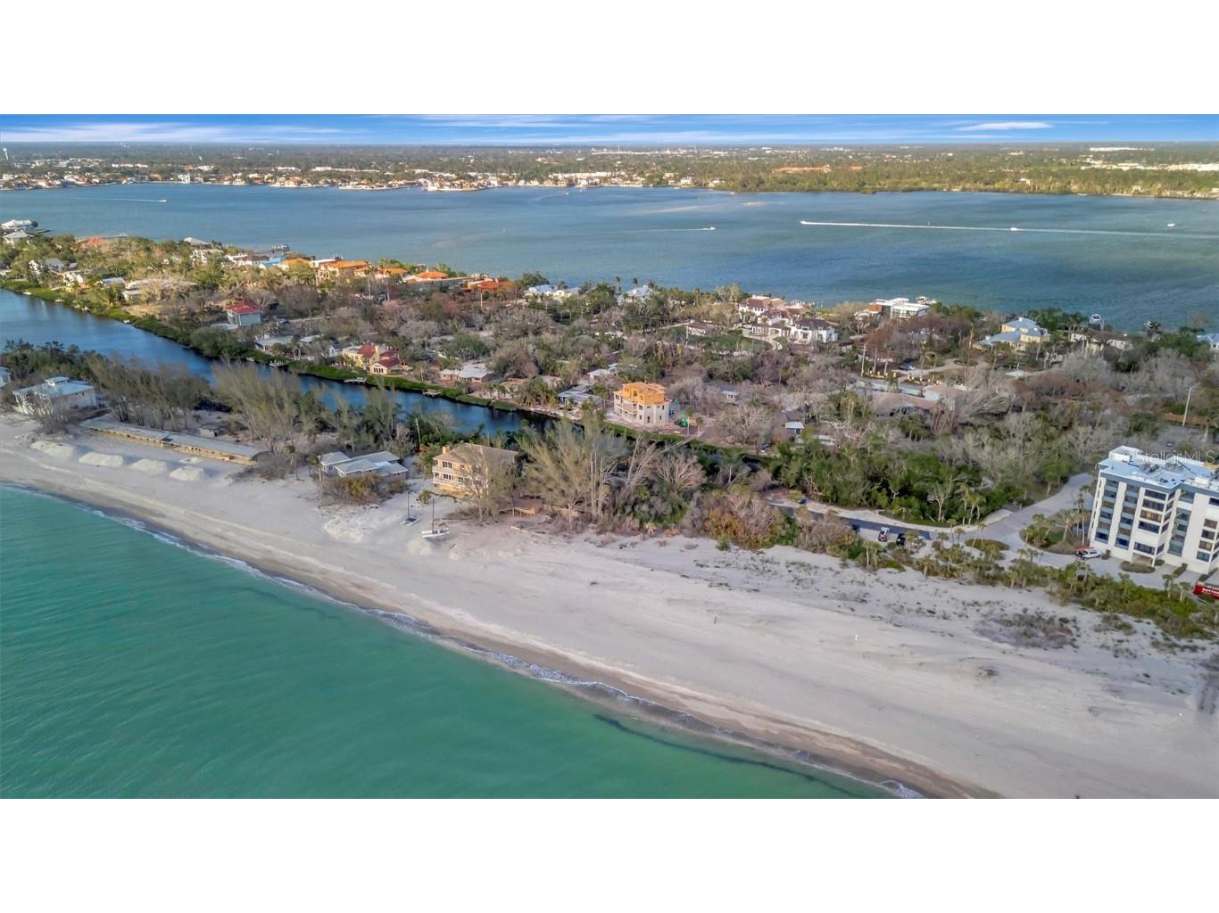 8555 Heron Lagoon Circle Sarasota FL 34242 A4646827 image17