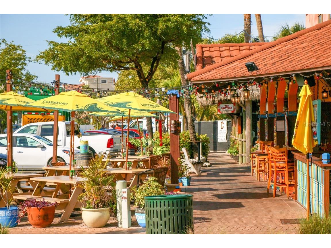 8555 Heron Lagoon Circle Sarasota FL 34242 A4646827 image37