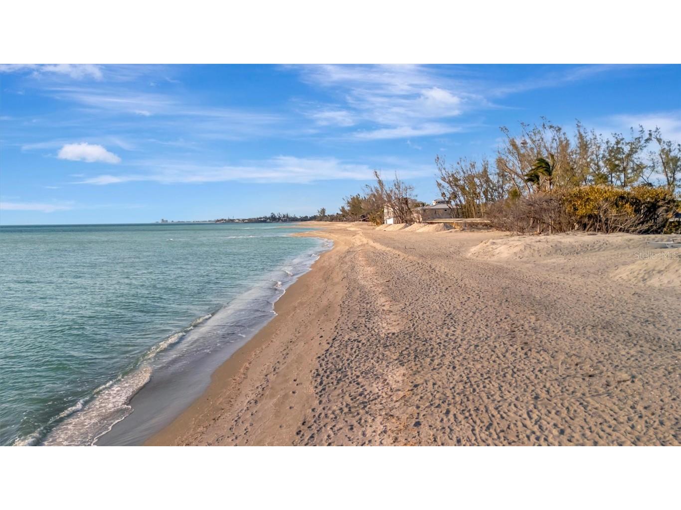 8555 Heron Lagoon Circle Sarasota FL 34242 A4646827 image7