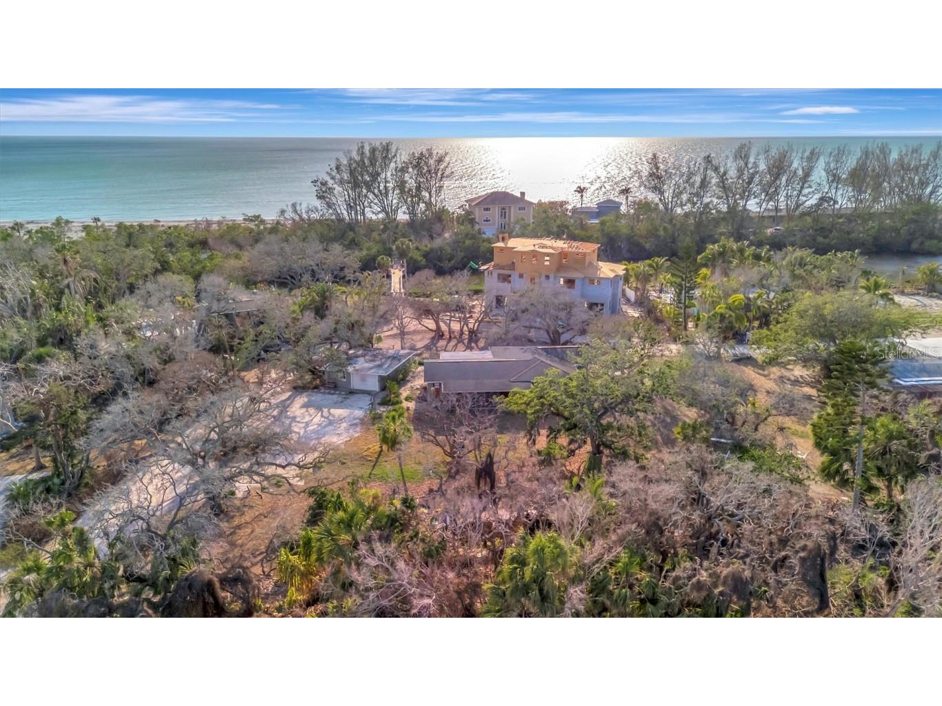 8555 Heron Lagoon Circle Sarasota FL 34242 A4646827 image9