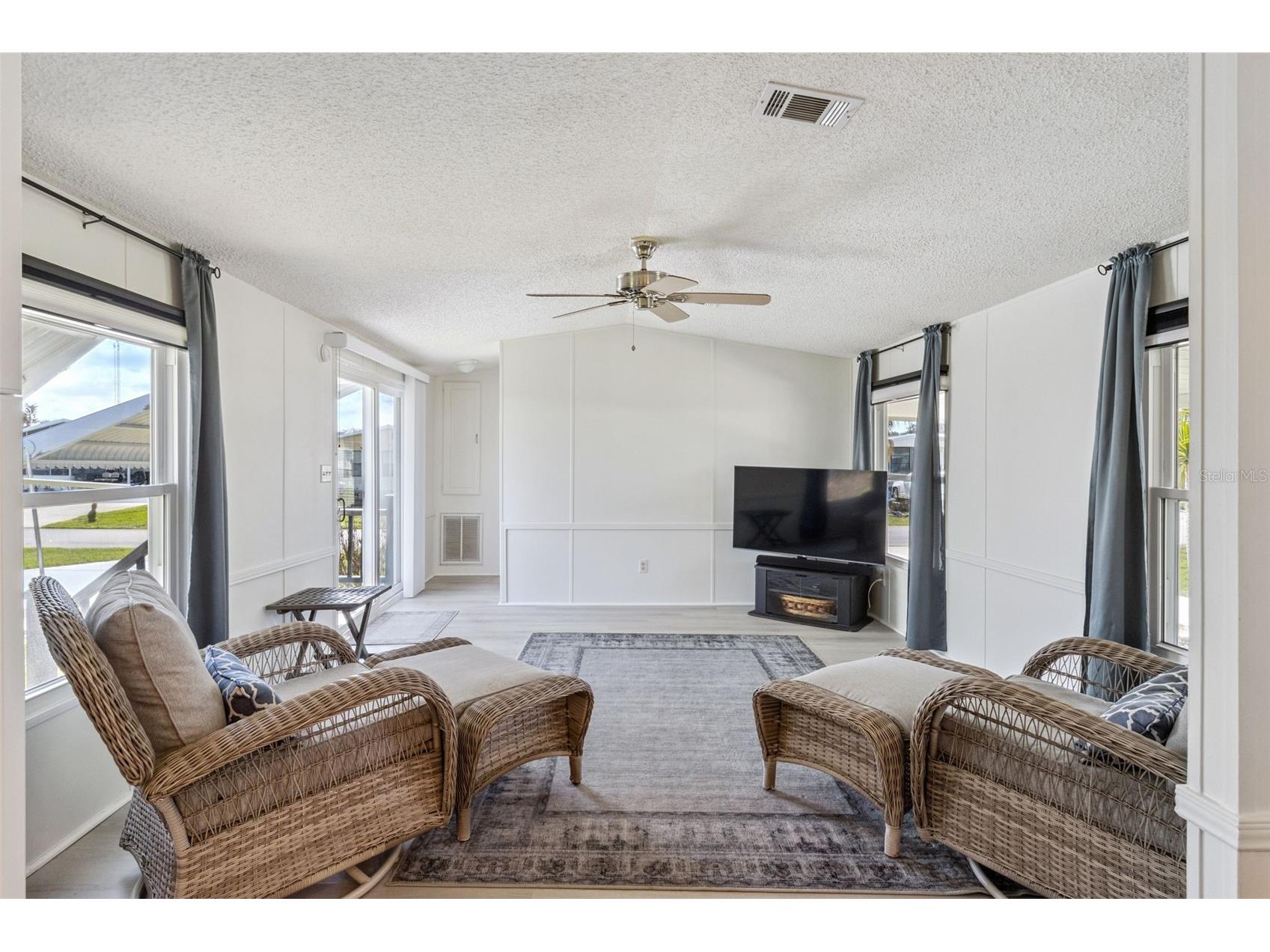 8556 Breeze Hill Drive Lake Wales FL 33898 - LAKE WEOHYAKAPKA L4960487 image7