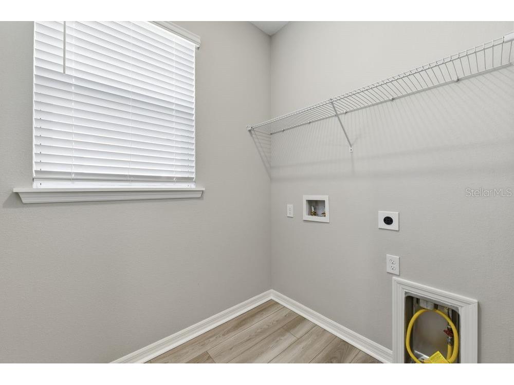 8556 Snowfall Street Sarasota FL 34241 A4673921 image37