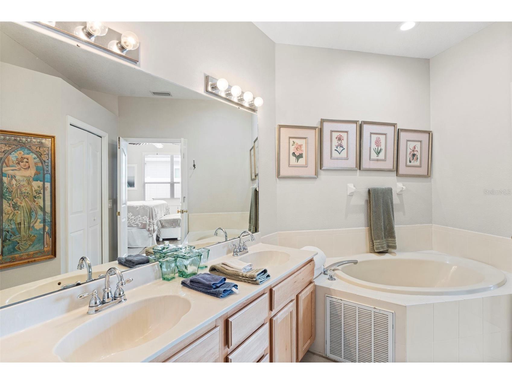 8557 Acorn Ridge Court Tampa FL 33625 TB8512203 image25