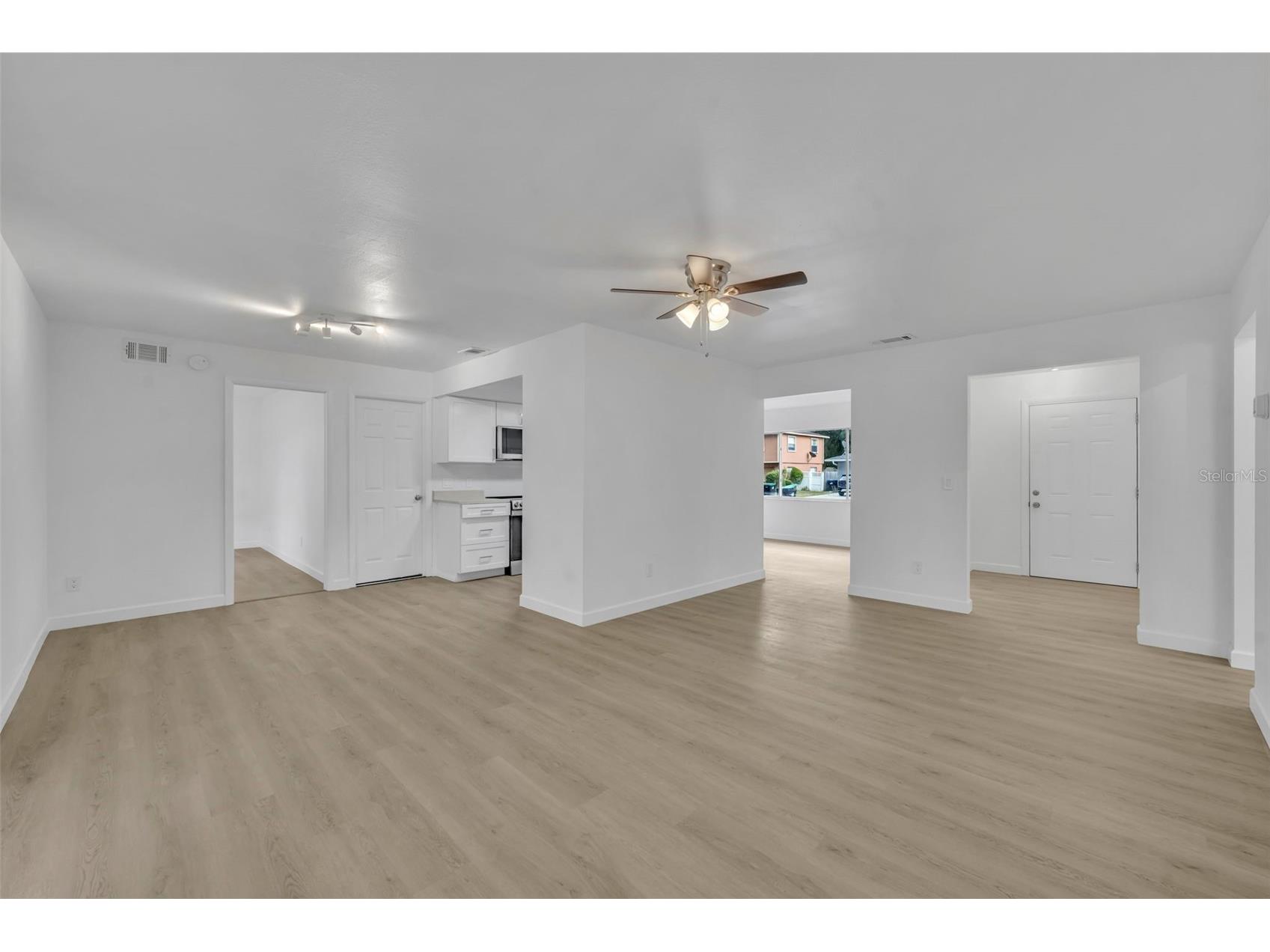 8559 Havasu Drive Orlando FL 32829 O6404217 image10