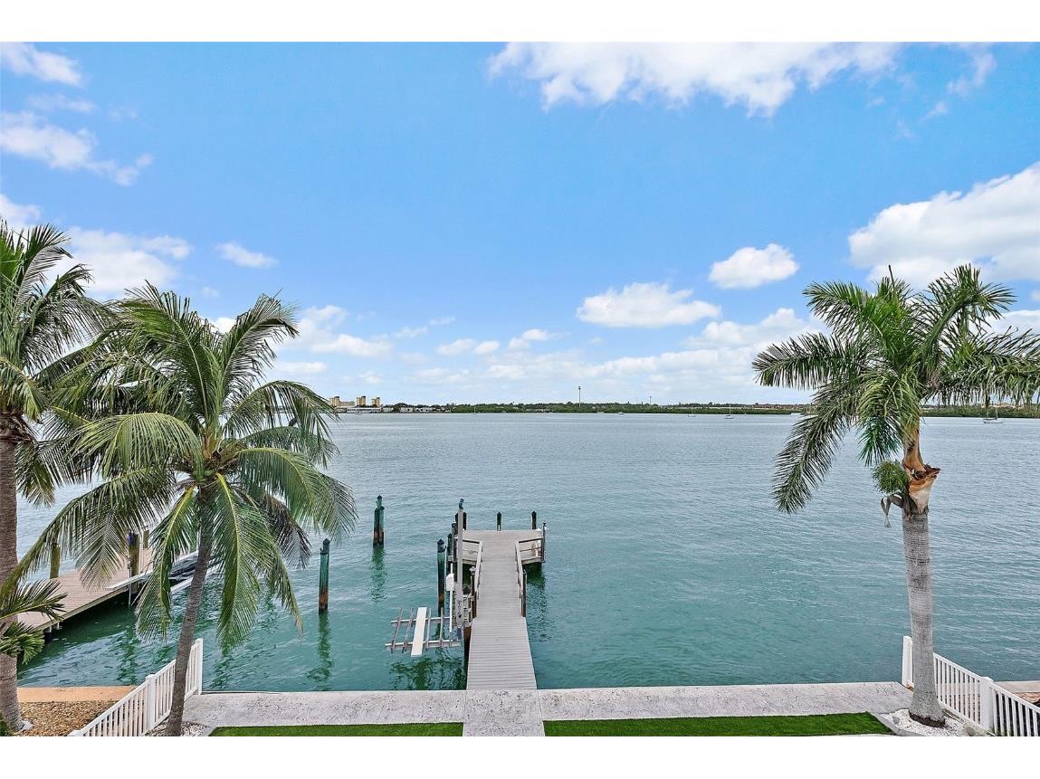 856 Bay Point Drive Madeira Beach FL 33708 TB8429277 image1