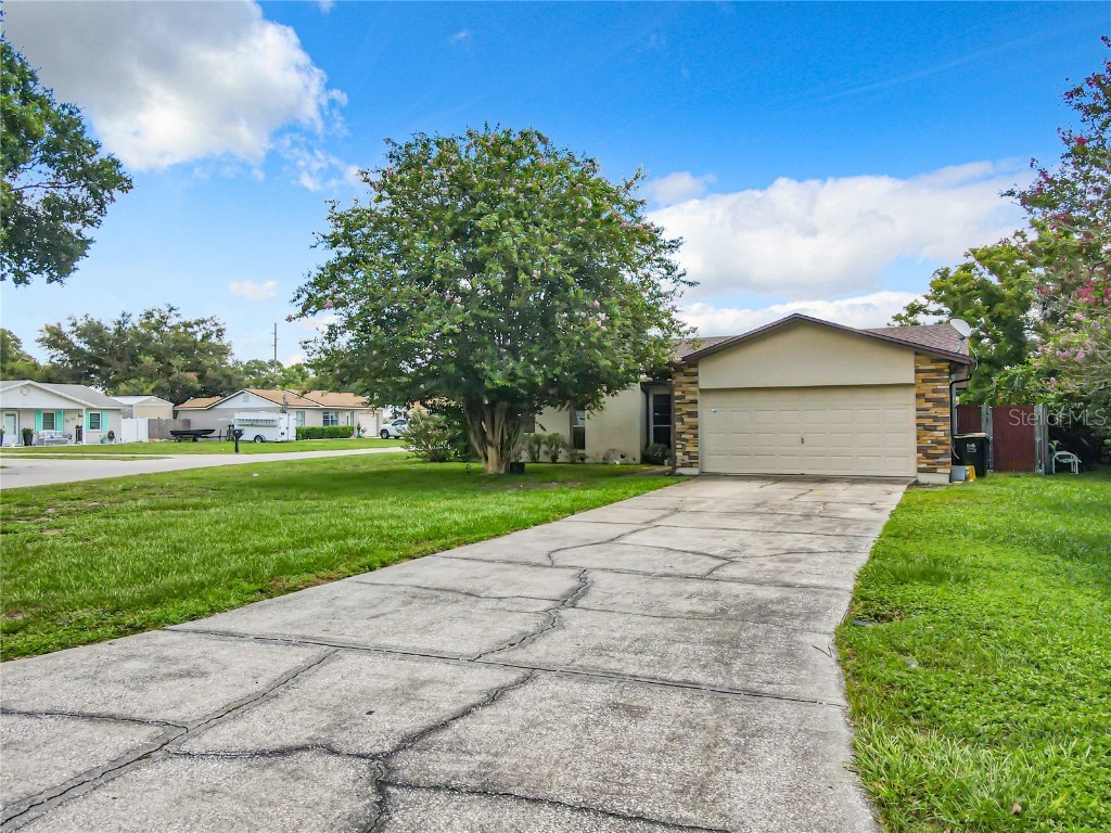 856 Killearn Boulevard Winter Haven FL 33880 P4926668 image1