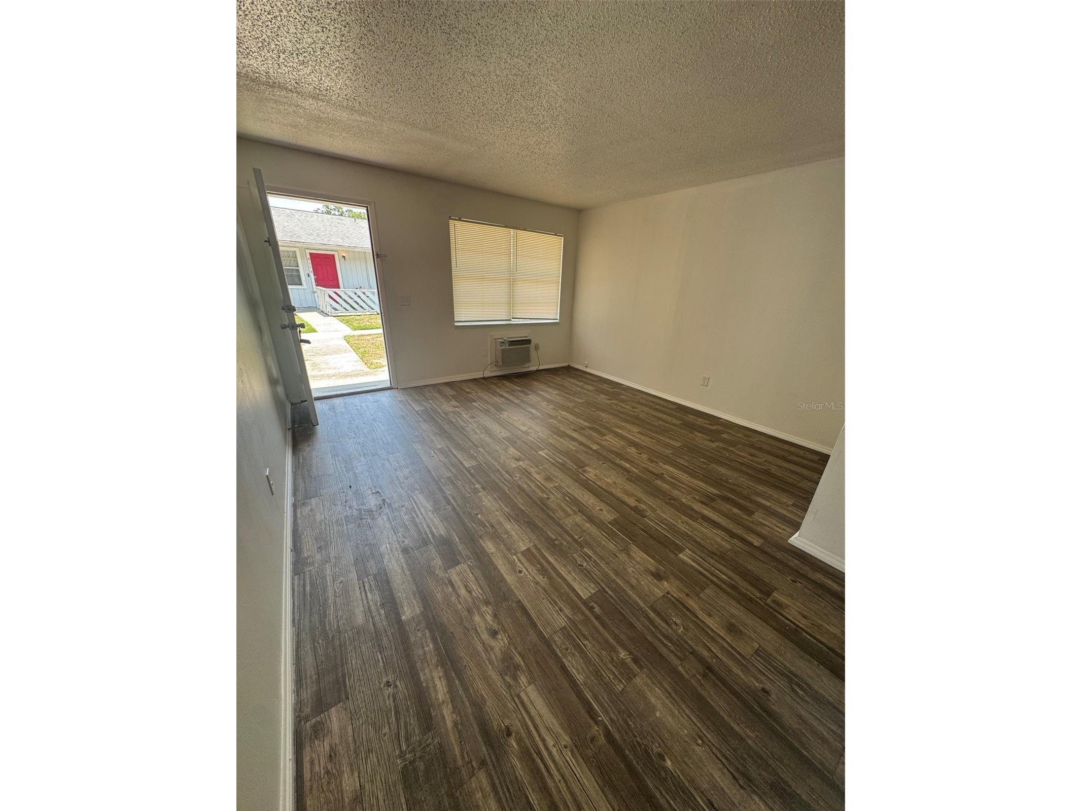 8560 Channelview Circle Tampa FL 33614 TB8520846 image3