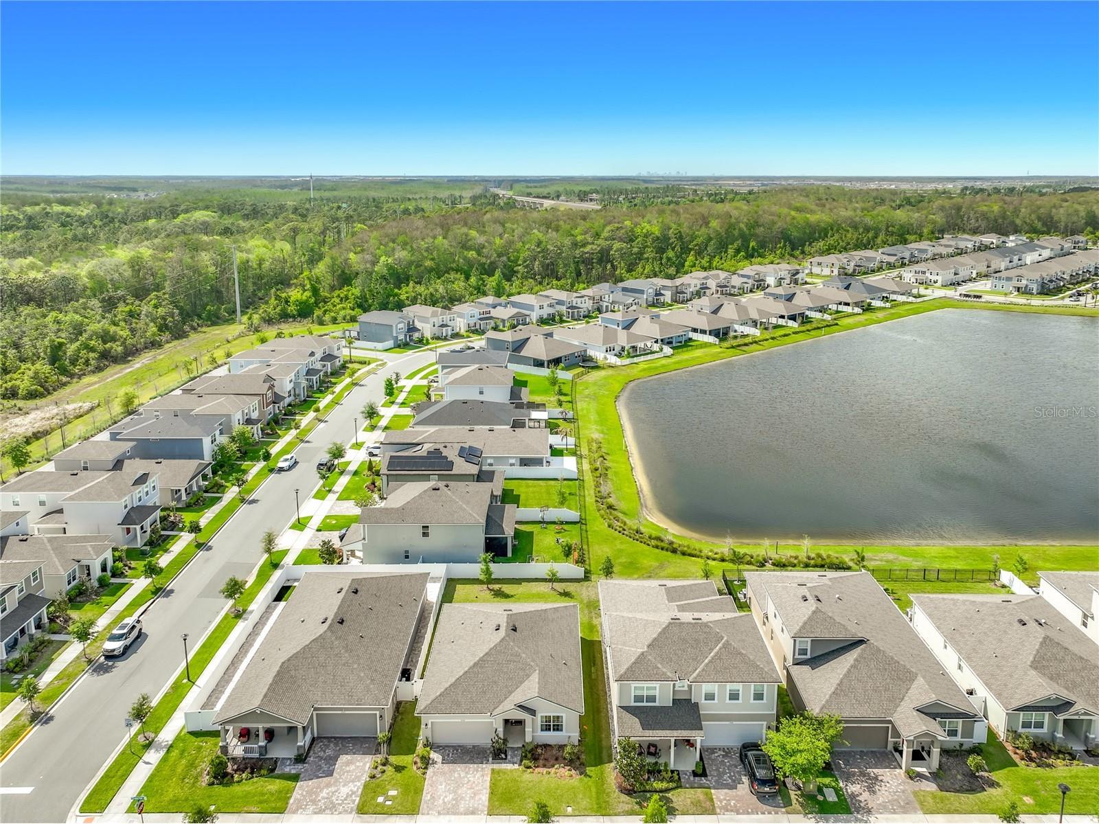 8560 Compass Point Avenue Orlando FL 32832 O6397604 image49