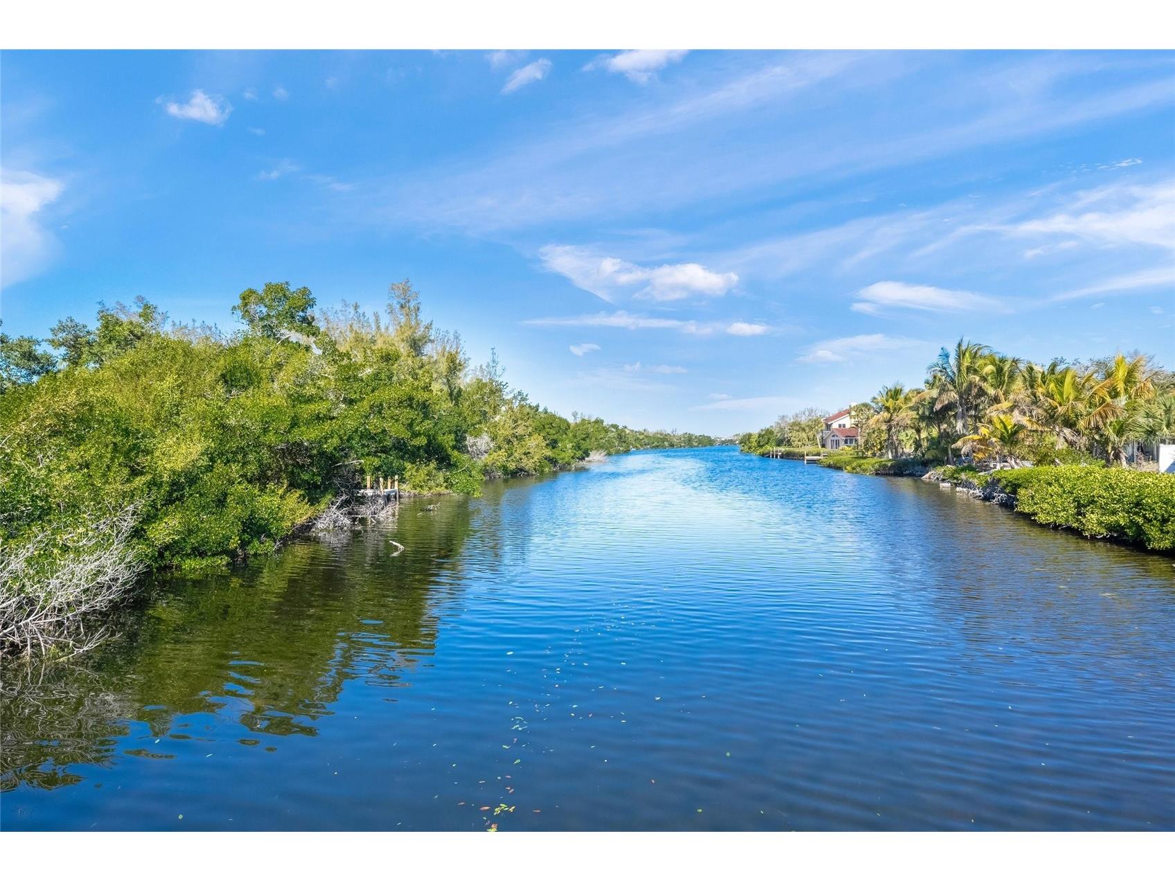 8560 Heron Lagoon Circle Sarasota FL 34242 A4682353 image38