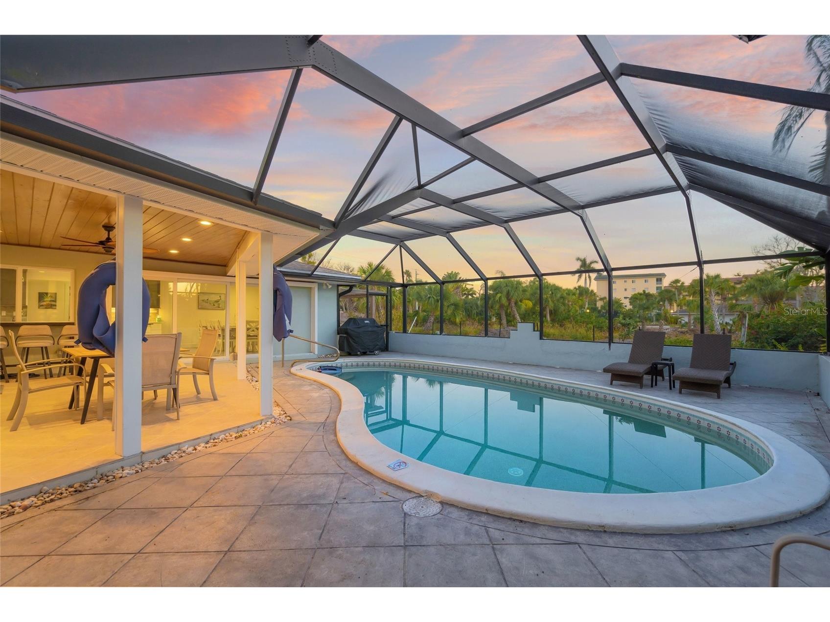 8560 Heron Lagoon Circle Sarasota FL 34242 A4682353 image58