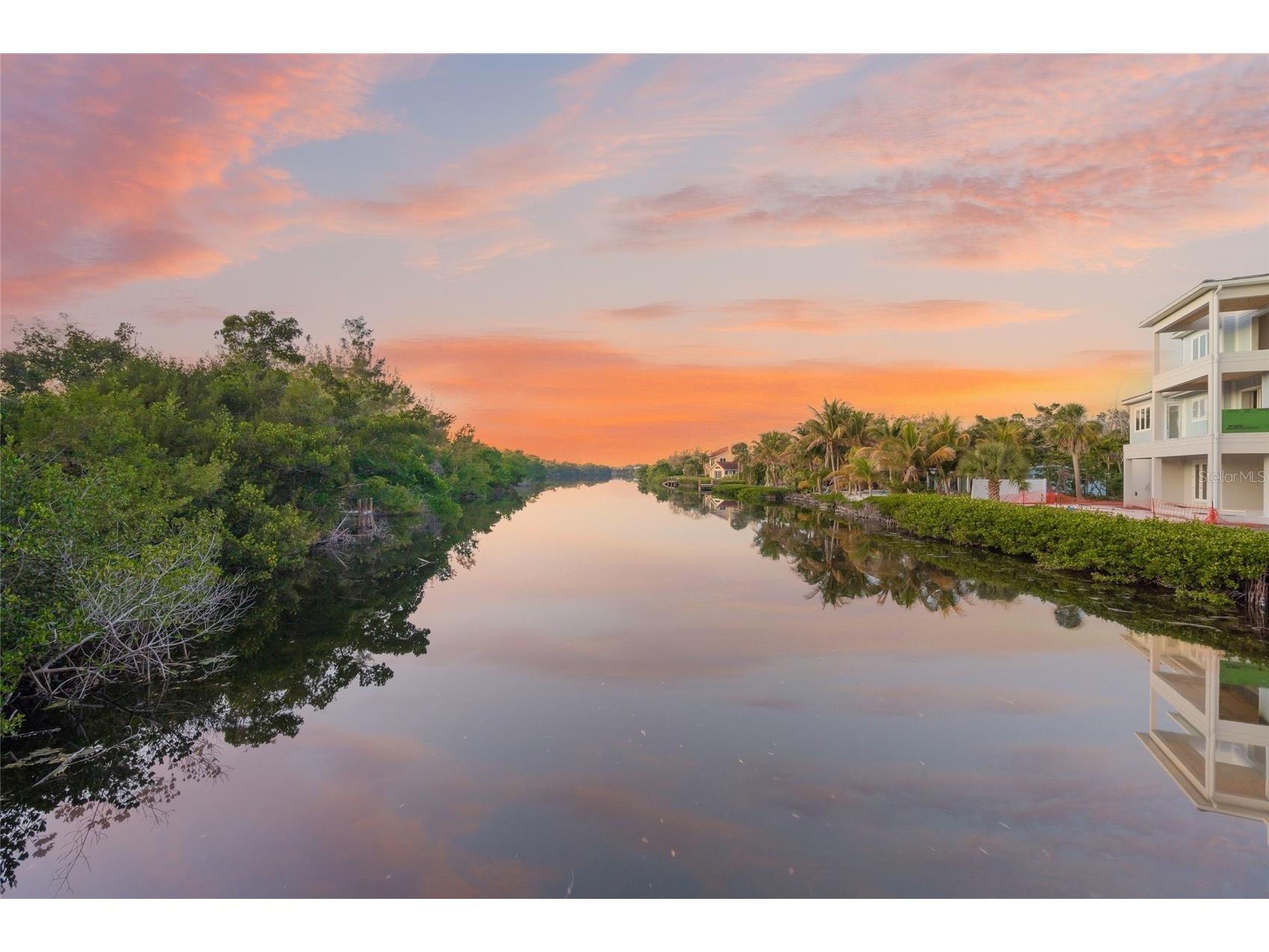 8560 Heron Lagoon Circle Sarasota FL 34242 A4682353 image65