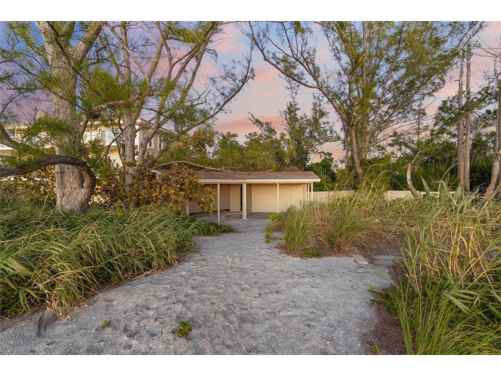 8560 Heron Lagoon Circle Sarasota FL 34242 A4682353 image70