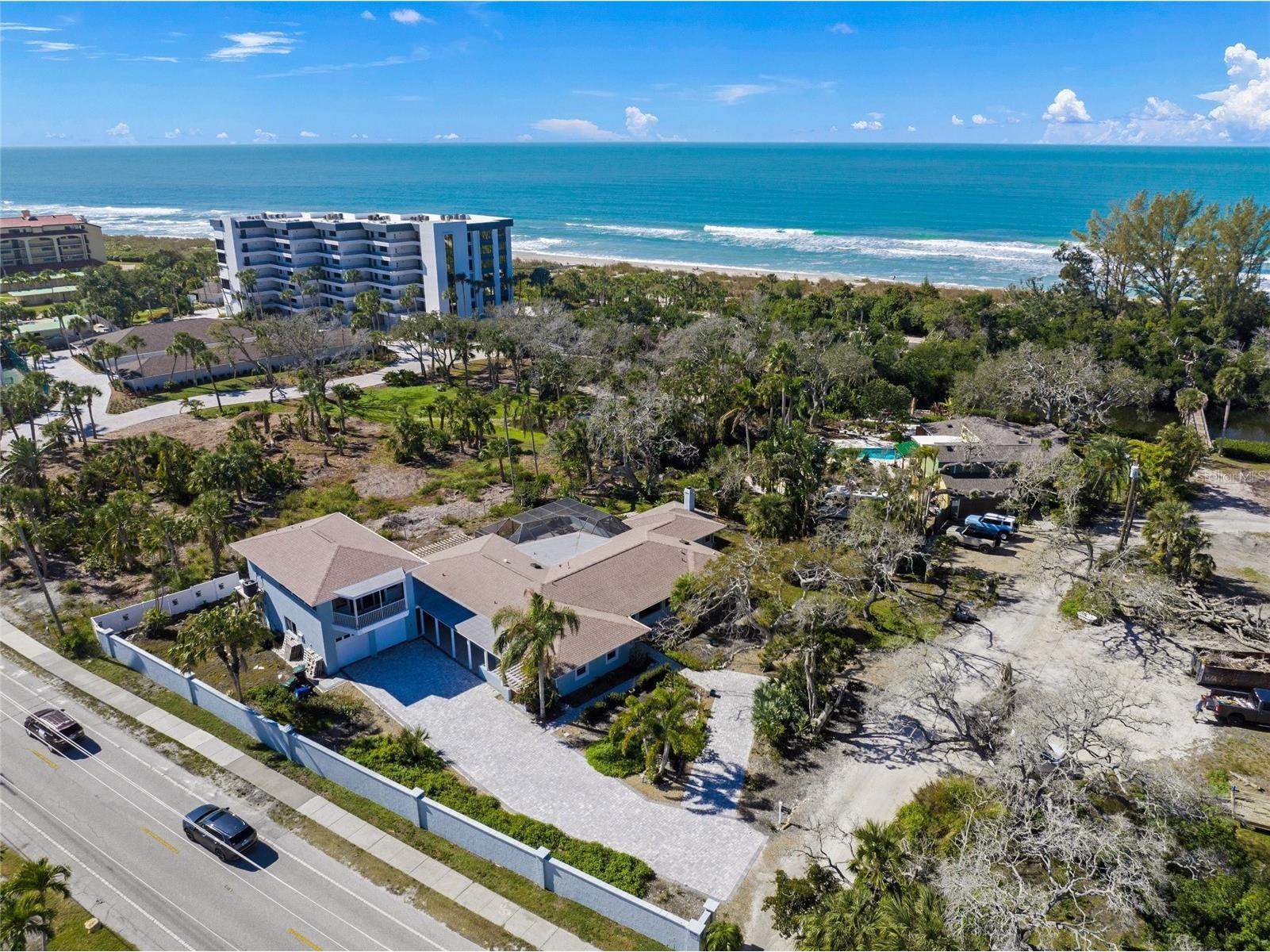 8560 Heron Lagoon Circle Sarasota FL 34242 A4682353 image83