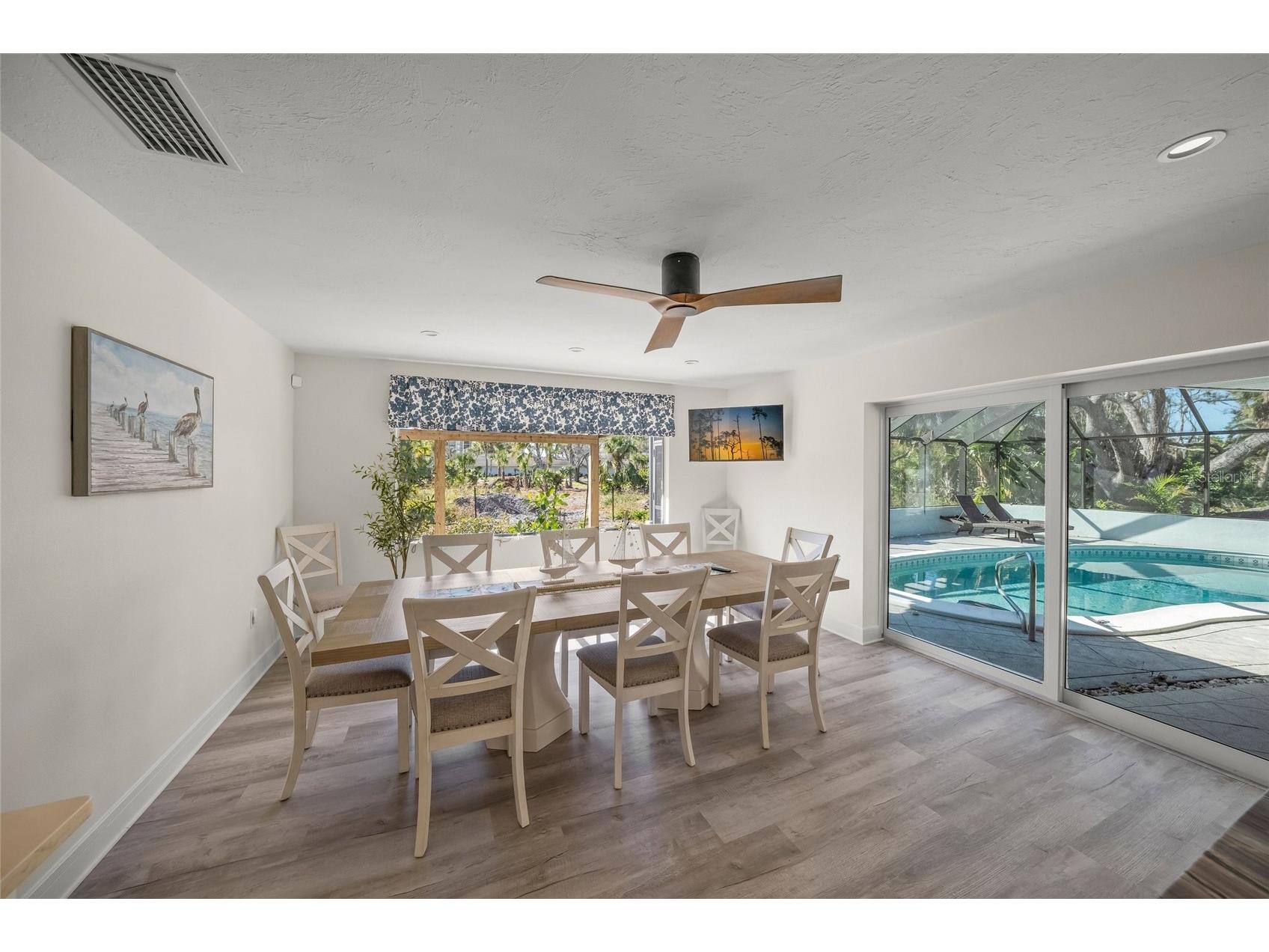 8560 Heron Lagoon Circle Sarasota FL 34242 A4682353 image9