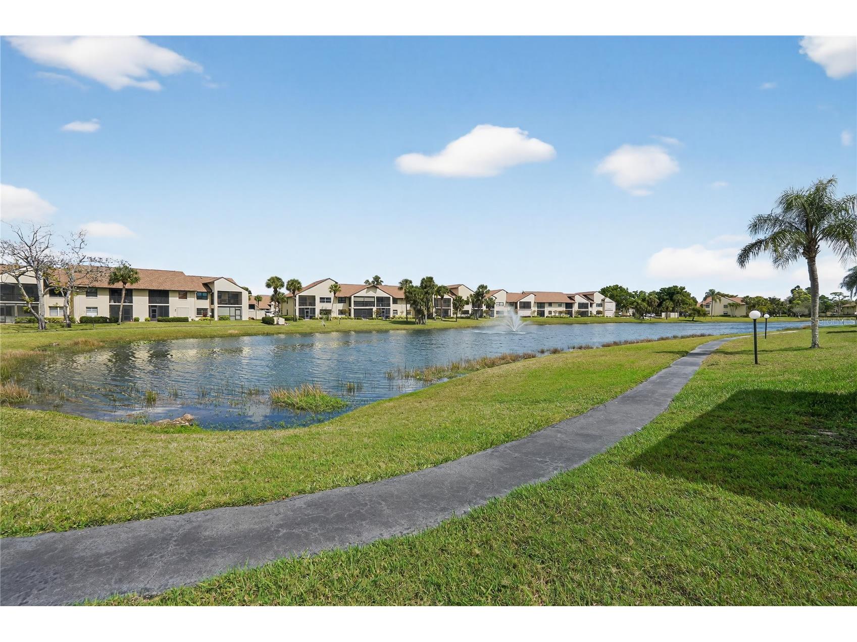8565 Charter Club Circle #6 Fort Myers FL 33919 TB8483854 image23