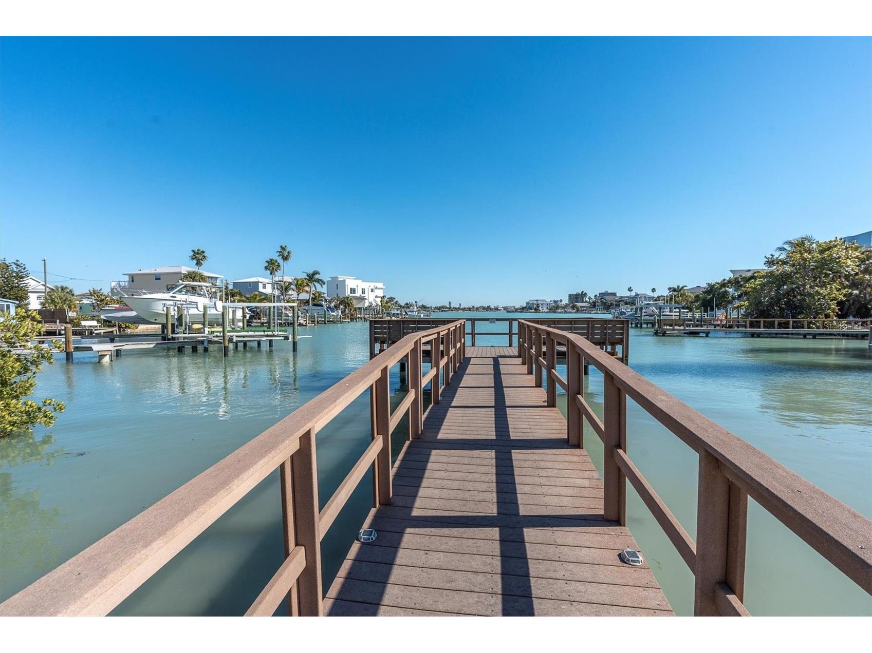 8565 W Gulf Boulevard #20S Treasure Island FL 33706 - BLIND PASS WATERWAY TB8475439 image11