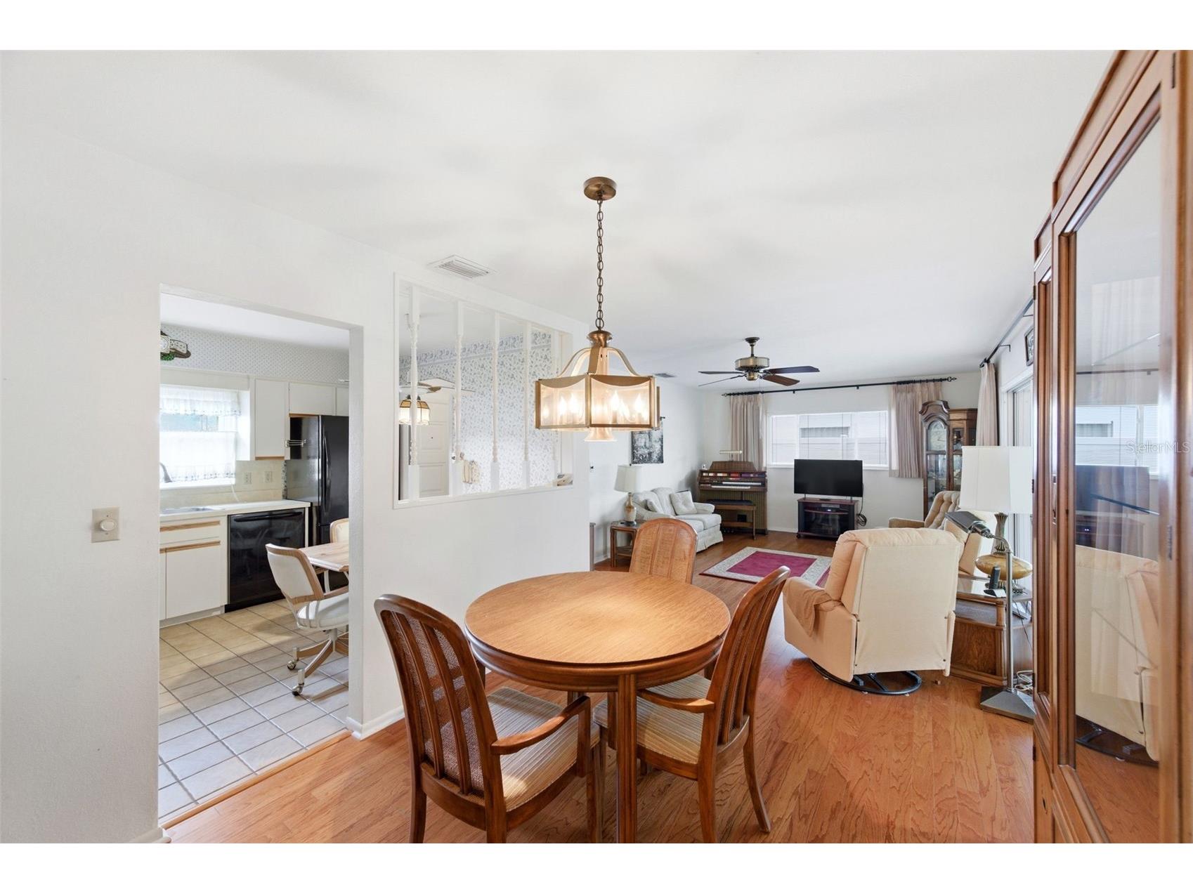 8566 108th Way Seminole FL 33772 TB8516147 image11