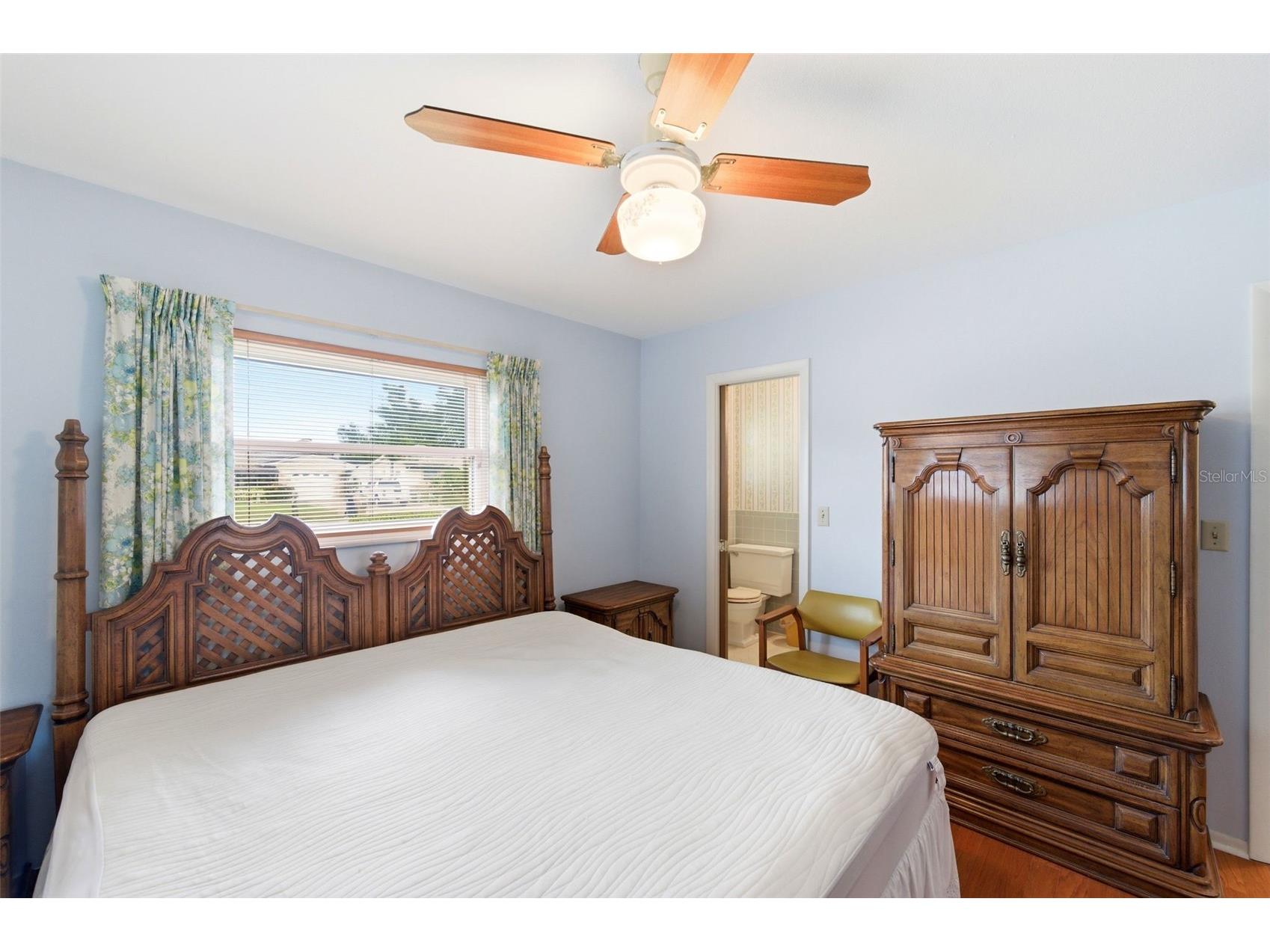 8566 108th Way Seminole FL 33772 TB8516147 image18