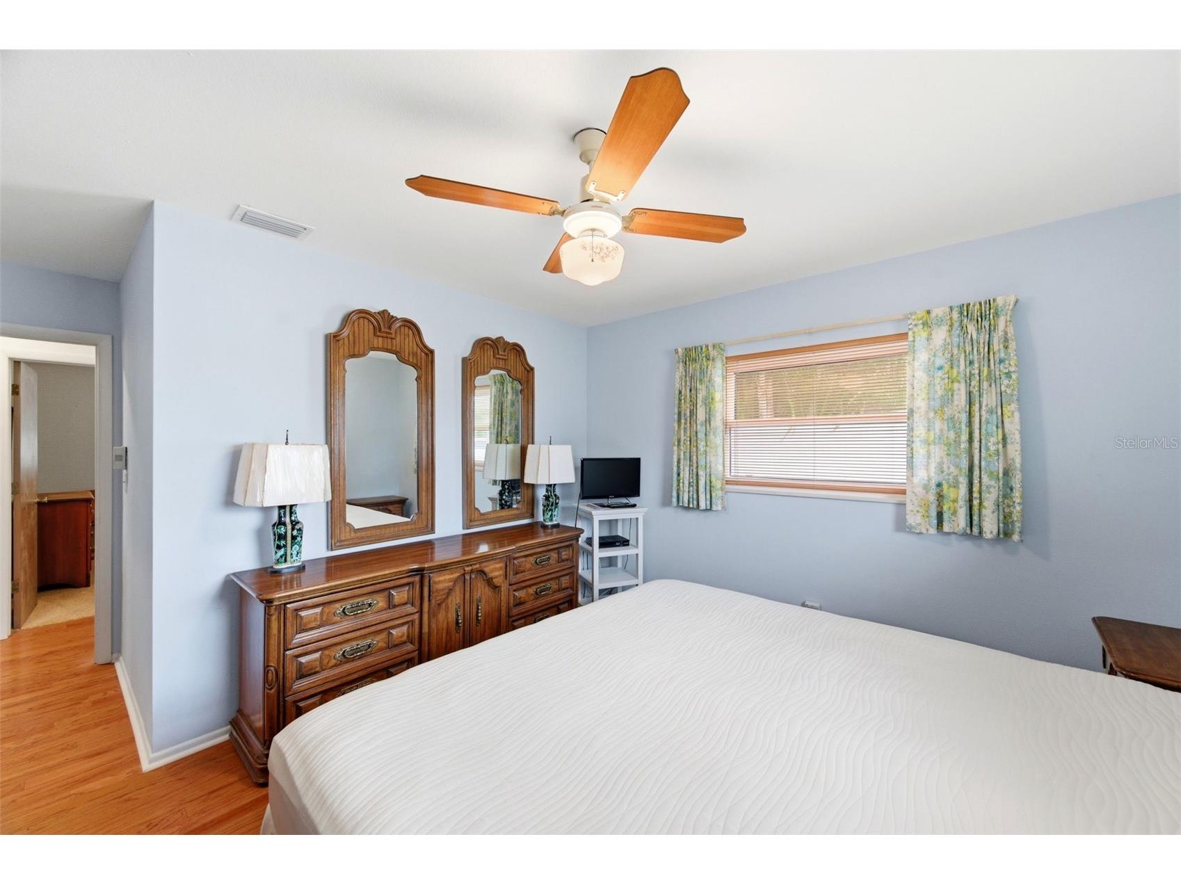 8566 108th Way Seminole FL 33772 TB8516147 image20