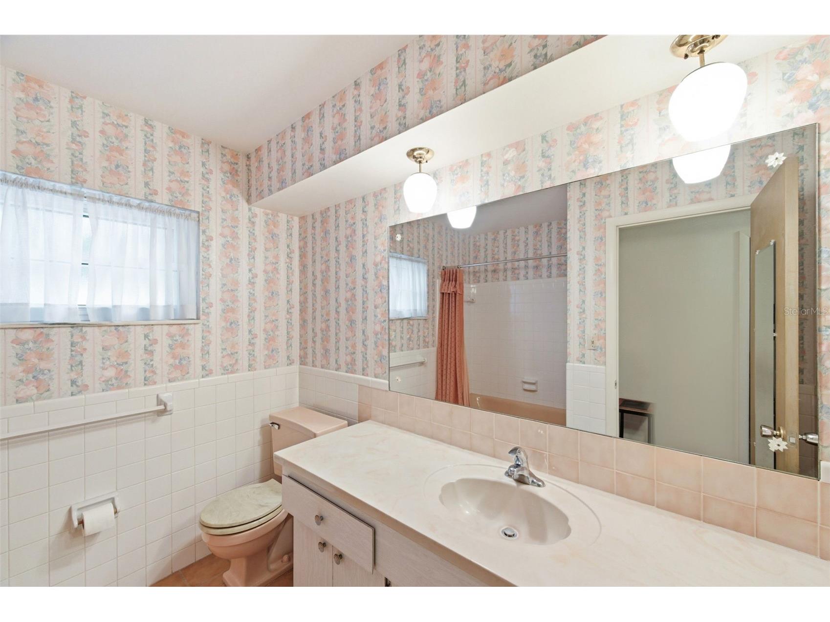 8566 108th Way Seminole FL 33772 TB8516147 image32